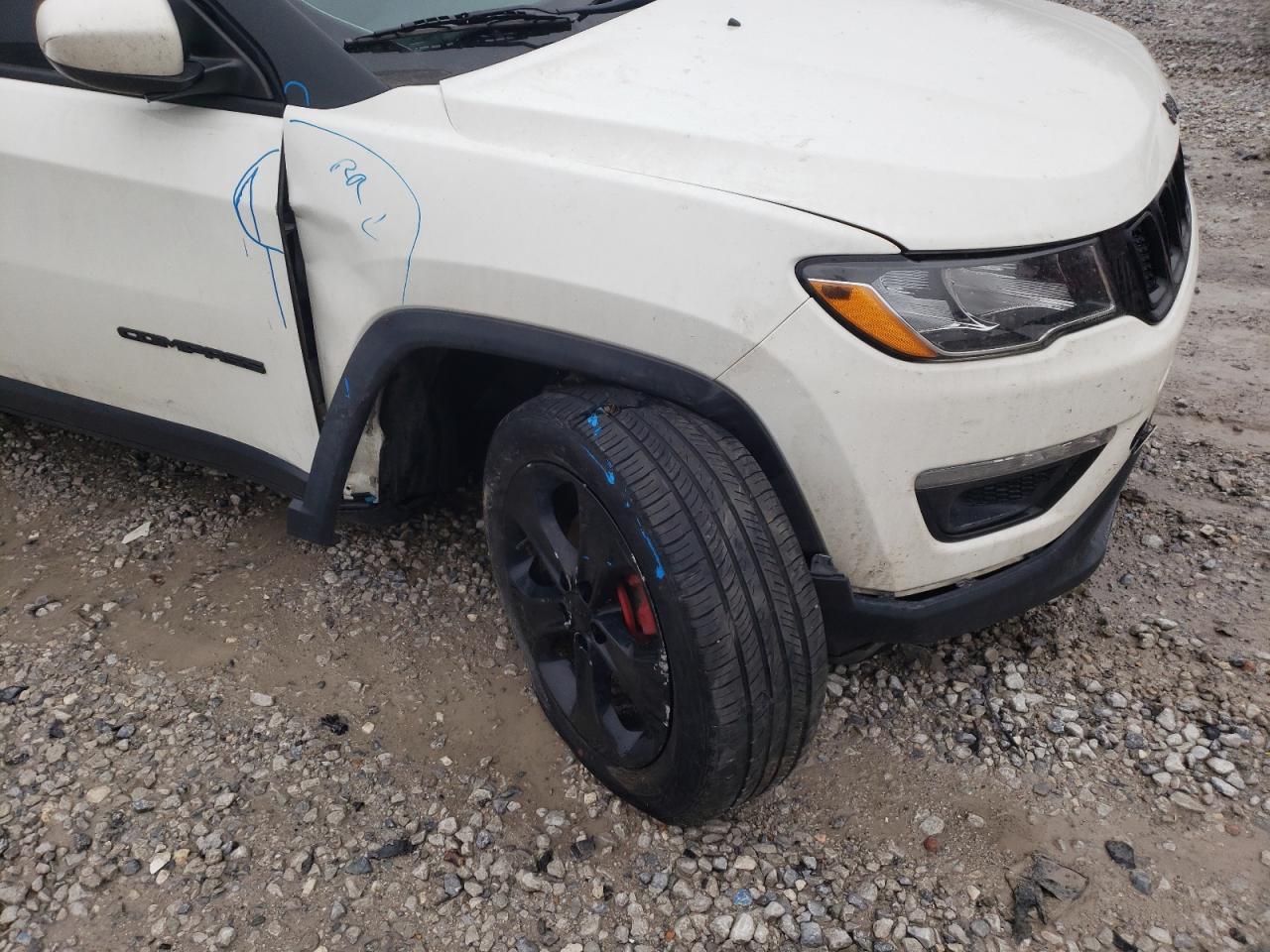 Photo 9 from auction – 2018 JEEP COMPASS LA with VIN 3C4NJCBB2JT326941