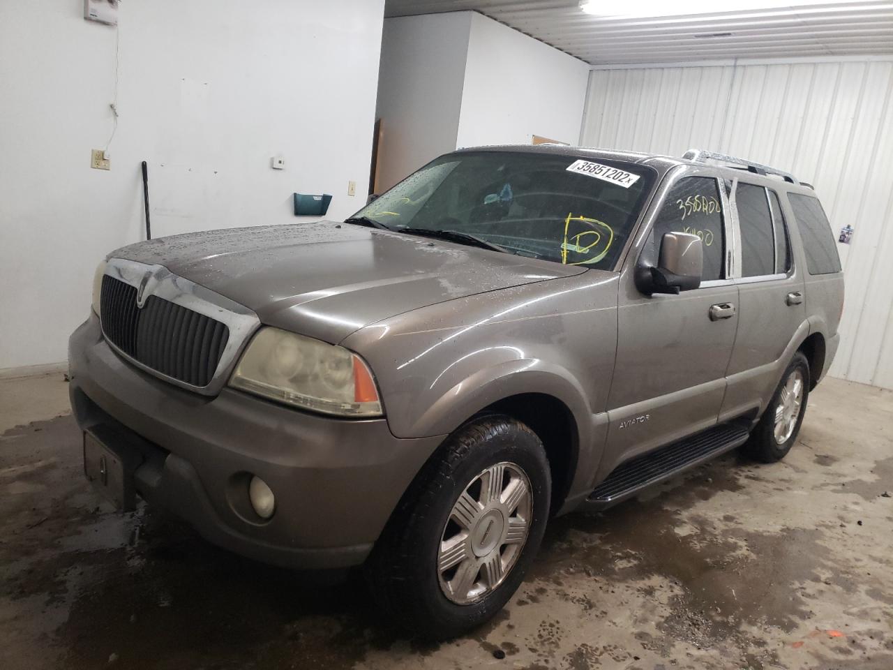 Photo 2 from auction – 2003 LINCOLN AVIATOR with VIN 5LMEU78H53ZJ09172