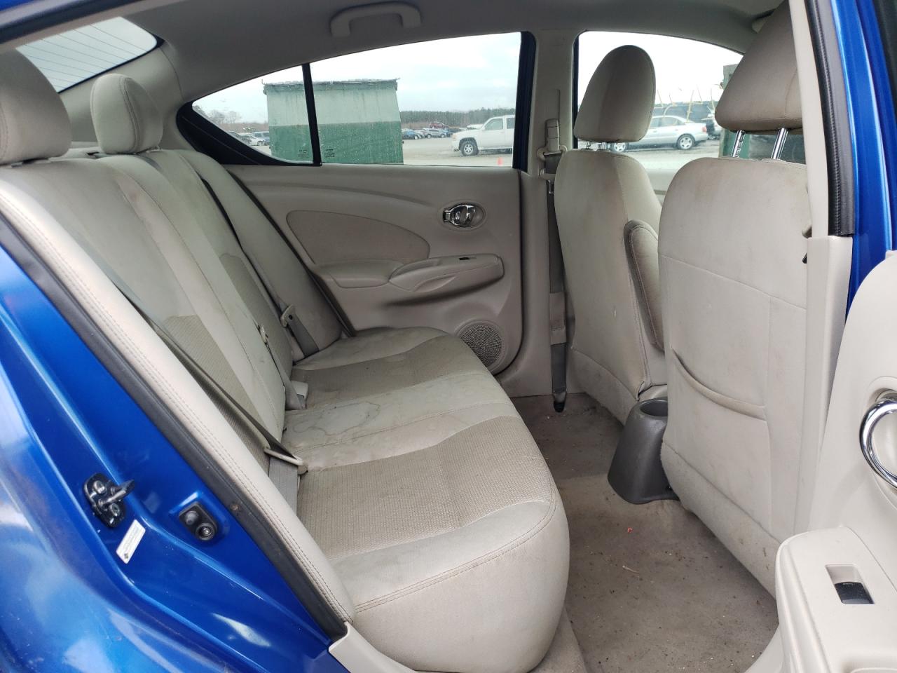 Foto 6 de la subasta – 2015 NISSAN VERSA S con VIN 3N1CN7AP1FL824400