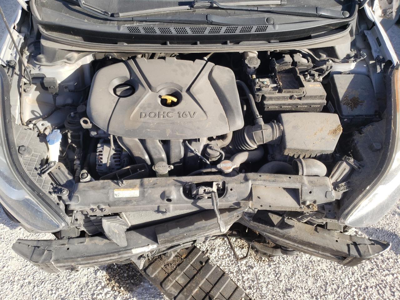 Photo 7 from auction – 2012 HYUNDAI ELANTRA GL with VIN 5NPDH4AE6CH145241