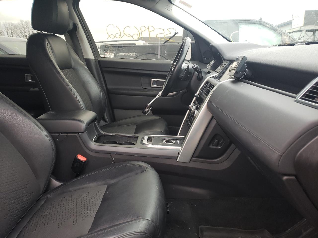 Photo 5 from auction – 2016 LAND ROVER DISCOVERY with VIN SALCP2BG3GH613930