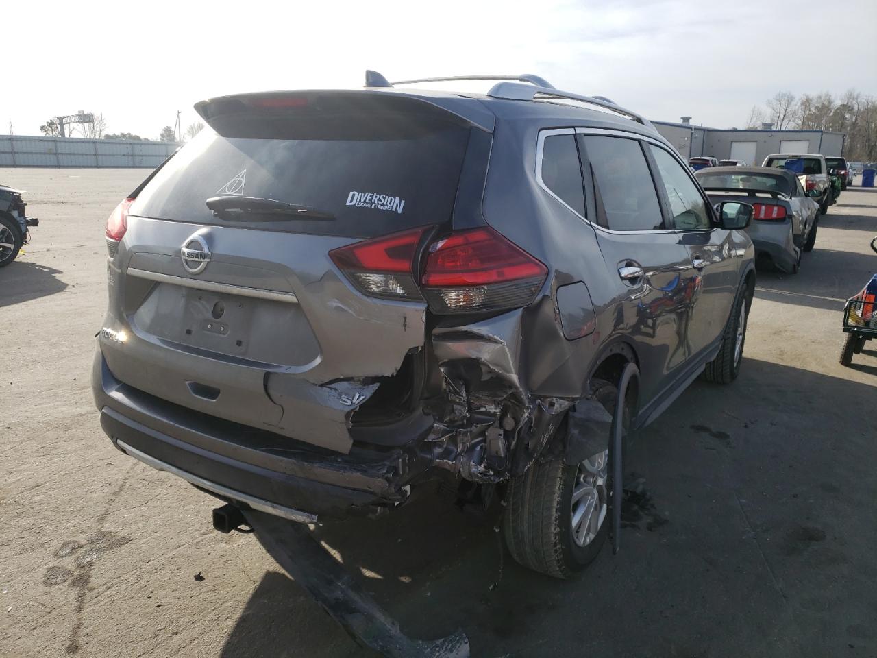 Photo 4 from auction – 2017 NISSAN ROGUE S with VIN KNMAT2MV3HP531712