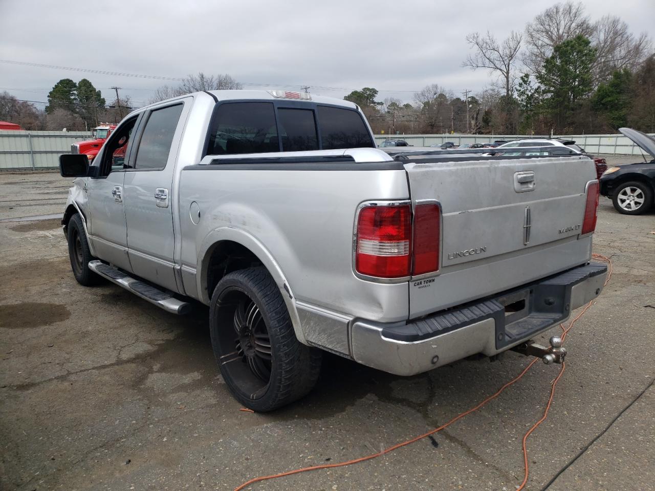 Photo 3 from auction – 2007 LINCOLN MARK LT with VIN 5LTPW165X7FJ11326