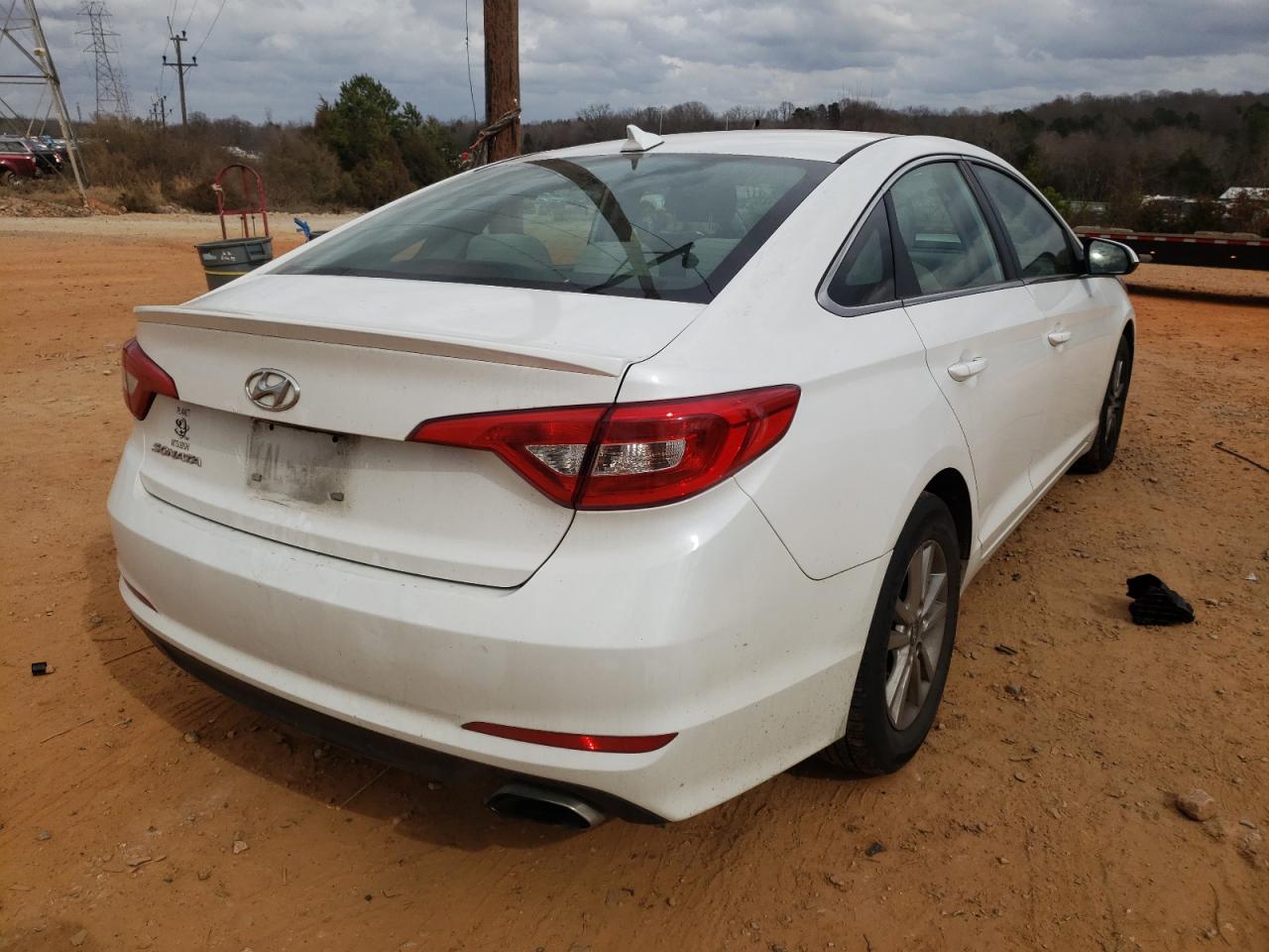 Photo 4 from auction – 2017 HYUNDAI SONATA SE with VIN 5NPE24AFXHH559130