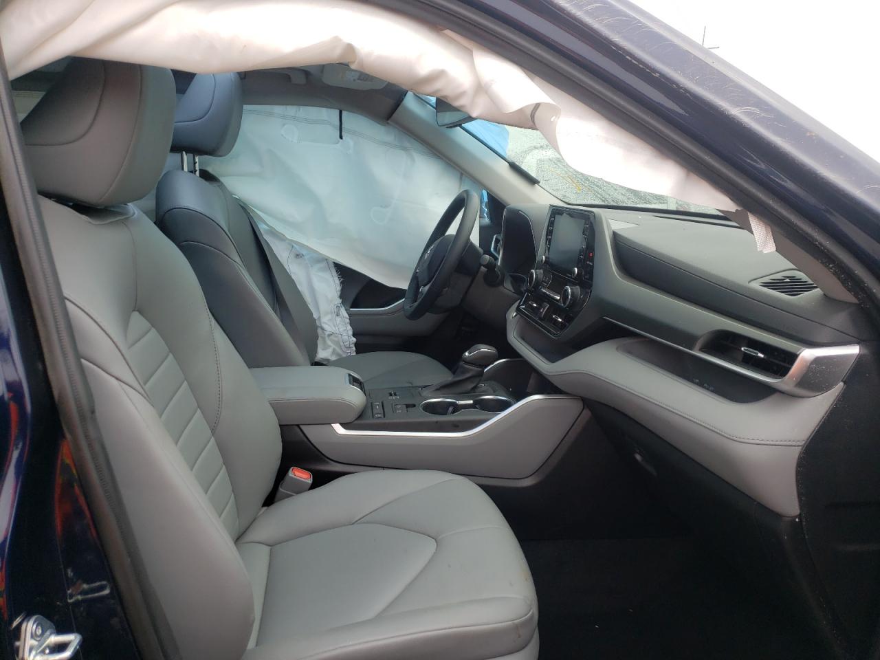 Photo 5 from auction – 2021 TOYOTA HIGHLANDER with VIN 5TDGZRAH7MS087394