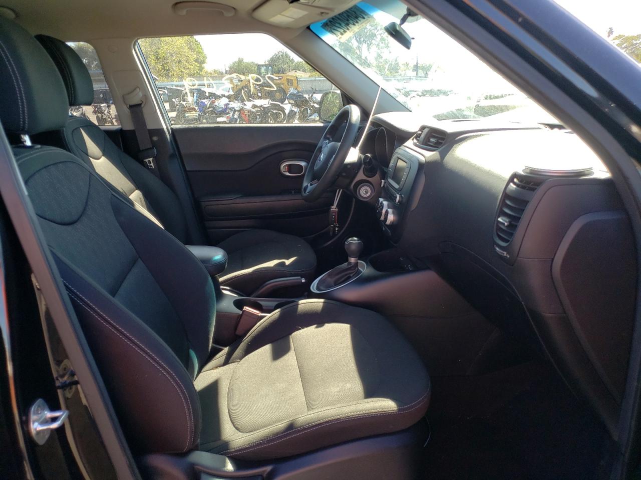 Photo 5 from auction – 2018 KIA SOUL with VIN KNDJN2A29J7903600