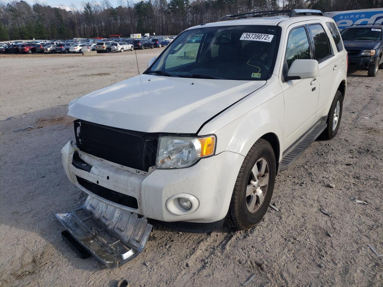Photo 2 from auction – 2011 FORD ESCAPE with VIN 1FMCU0EG2BKB69253
