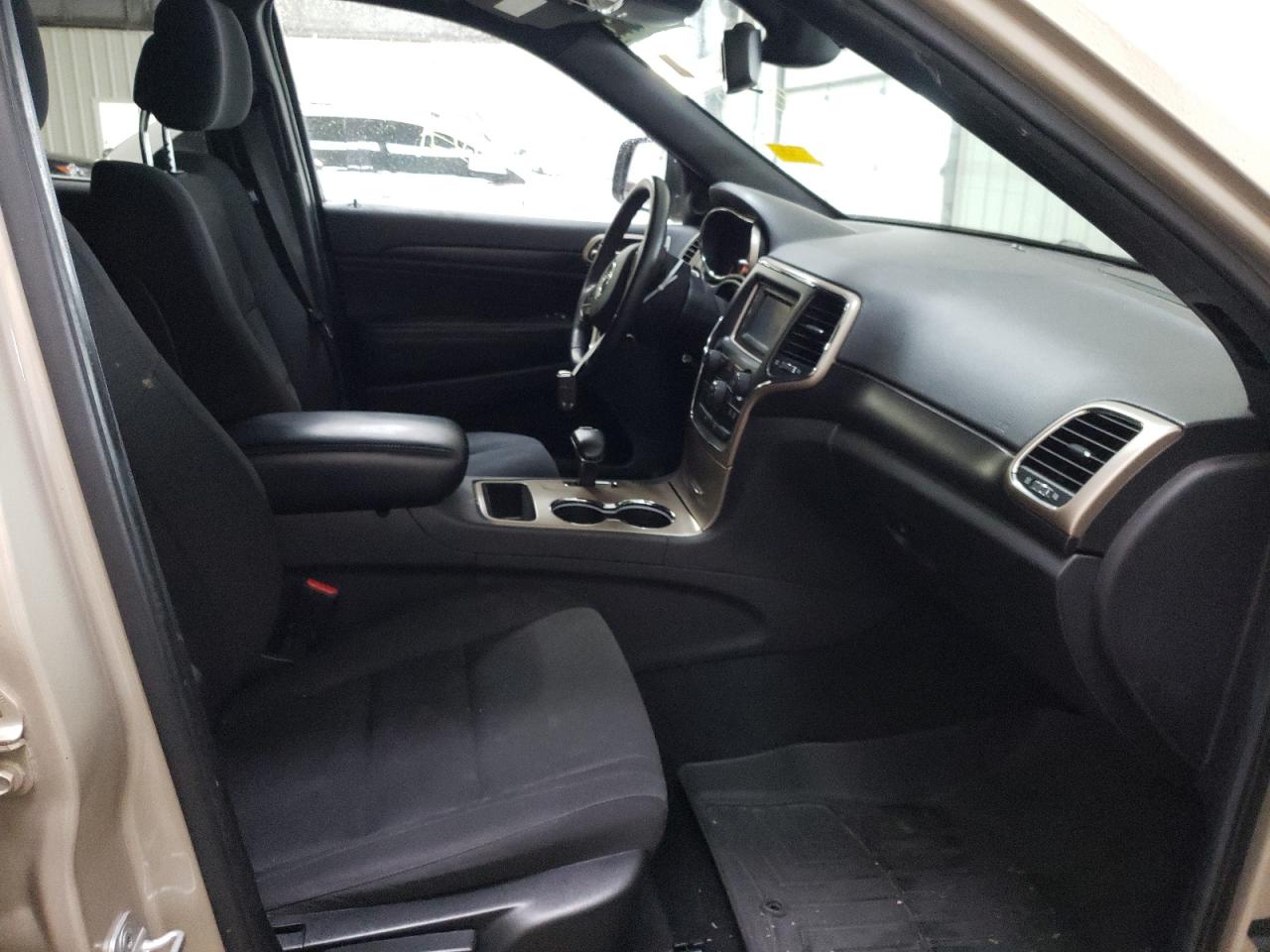 Photo 5 from auction – 2014 JEEP GRAND CHER with VIN 1C4RJFAG3EC268842
