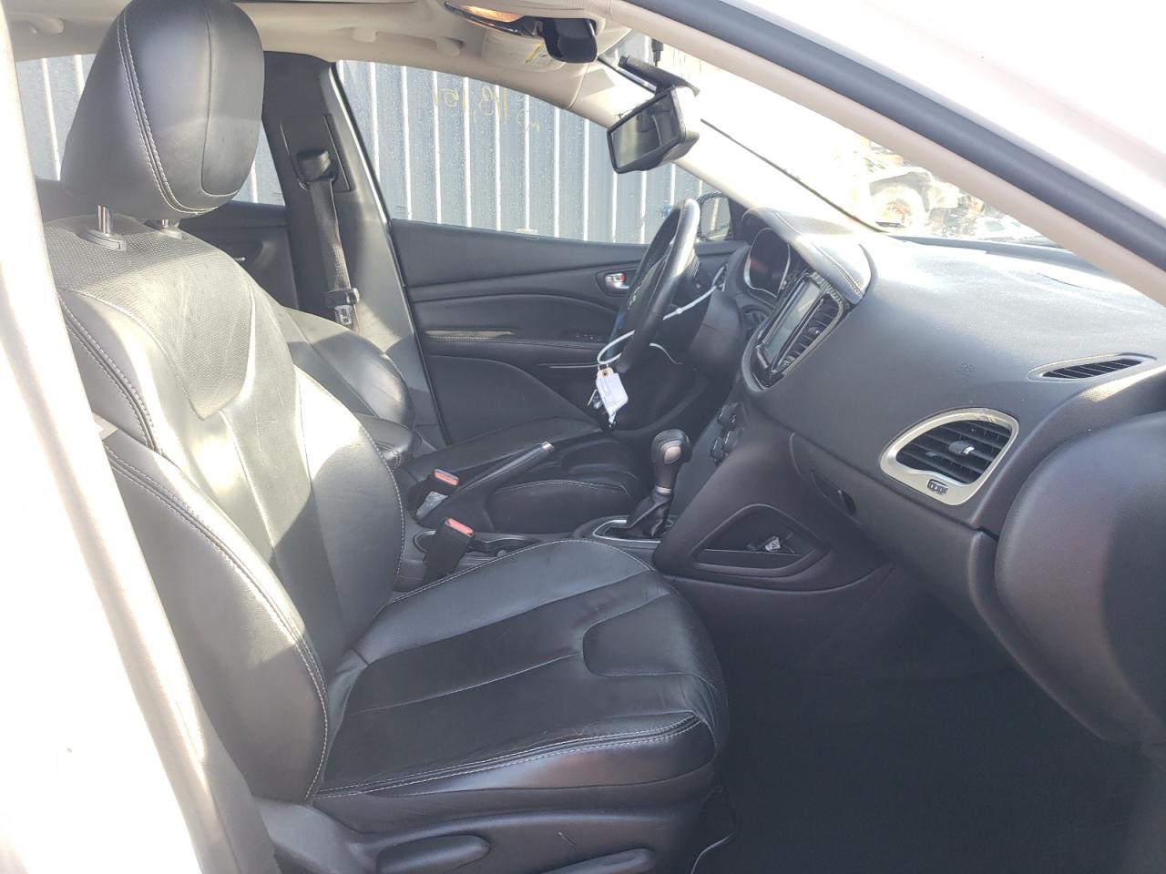 Photo 5 from auction – 2015 DODGE DART LIMIT with VIN 1C3CDFCB0FD111476