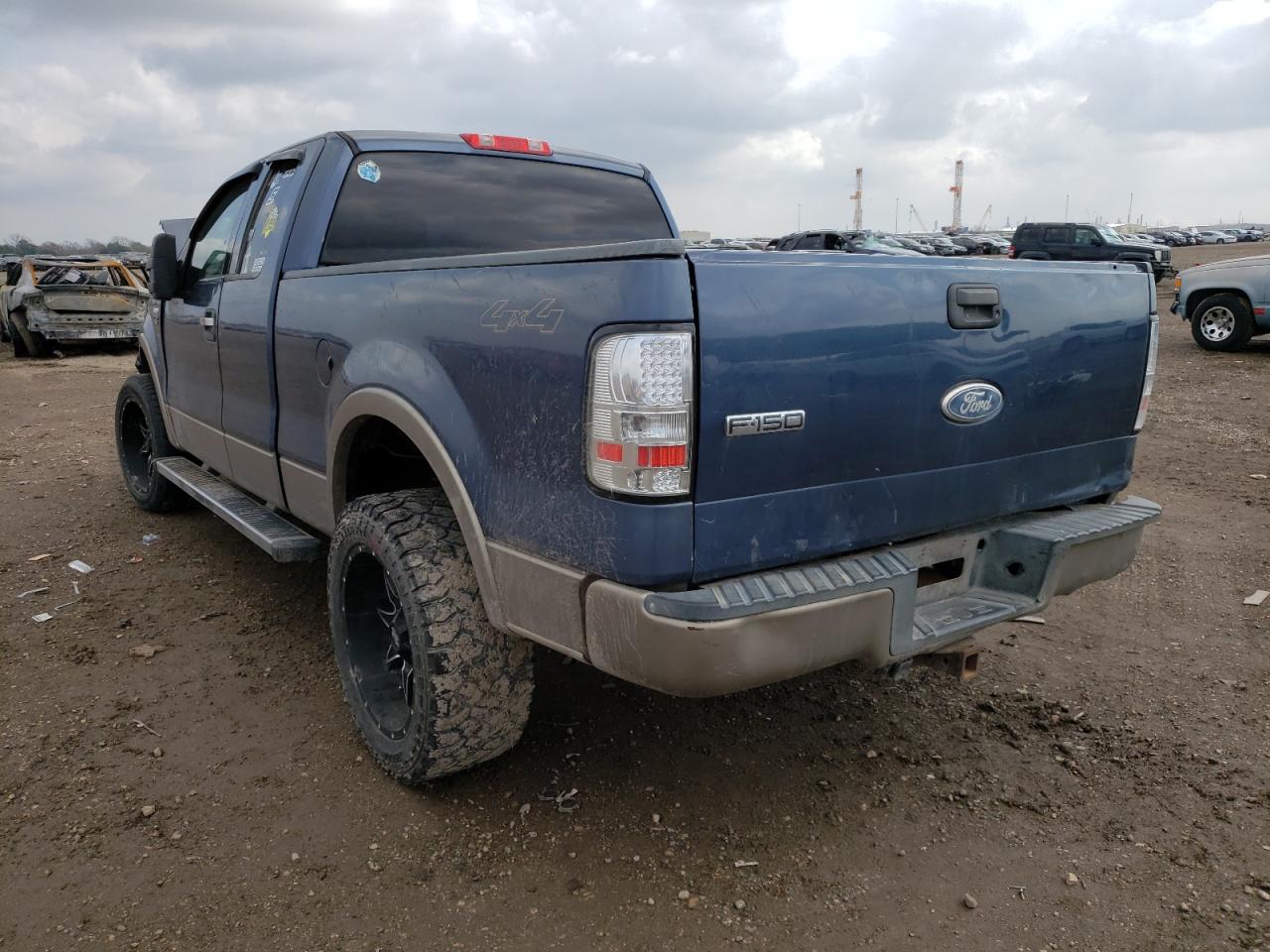 Photo 3 from auction – 2004 FORD F150 with VIN 1FTPX14564NA28156