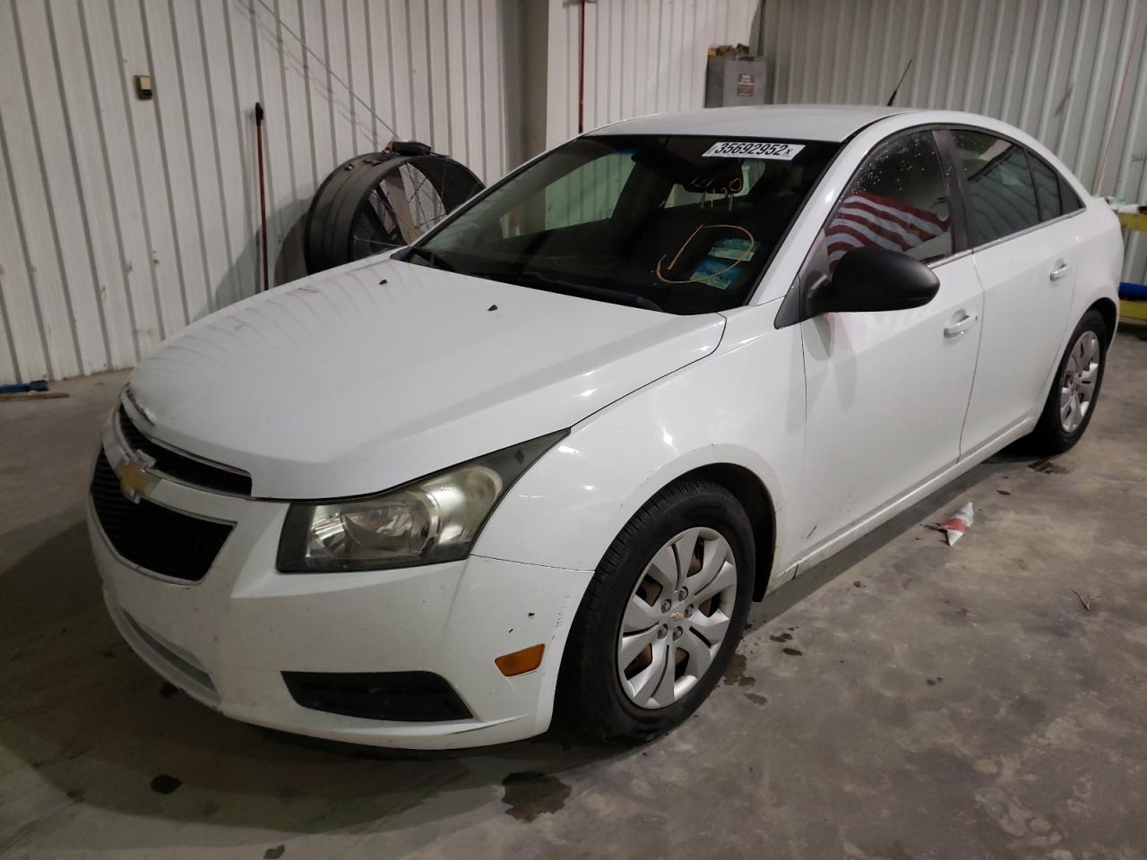 Photo 2 from auction – 2012 CHEVROLET CRUZE LS with VIN 1G1PC5SH4C7230103