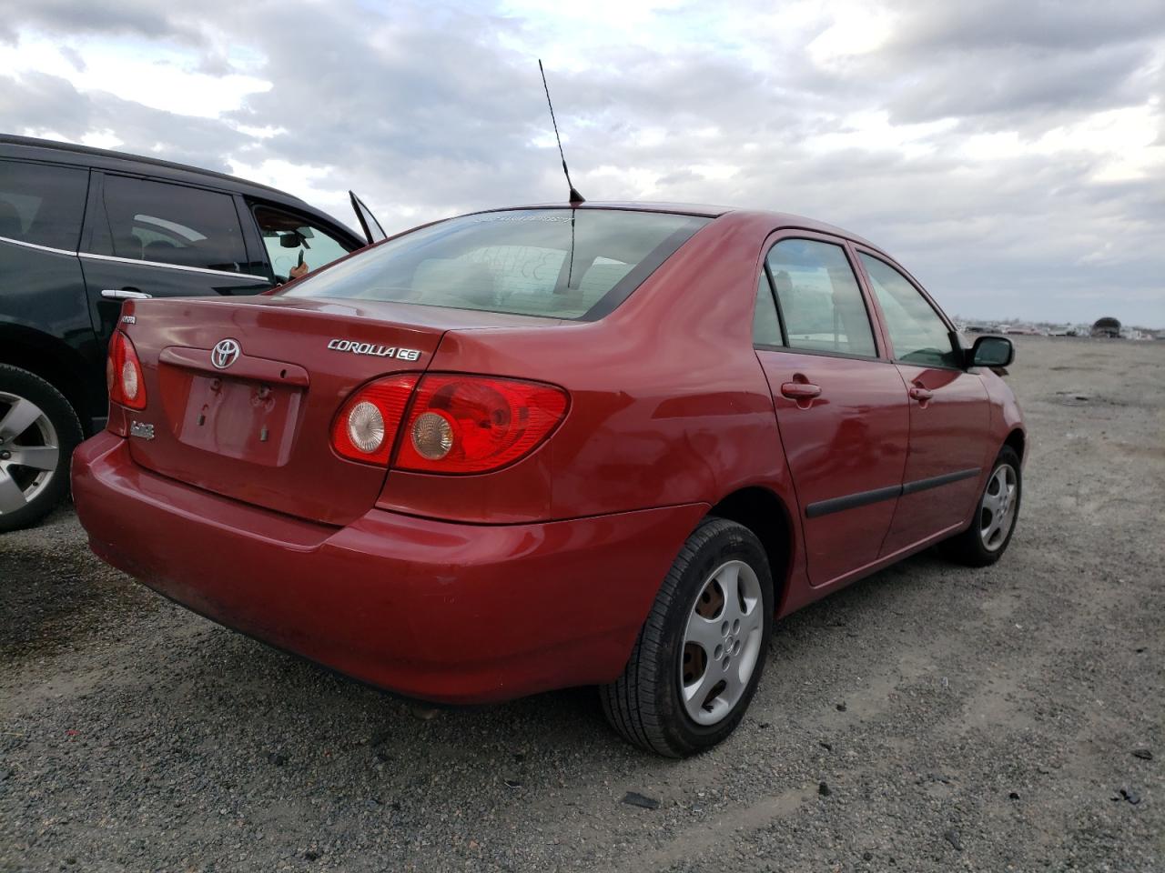Photo 4 from auction – 2005 TOYOTA COROLLA CE with VIN 2T1BR32E75C450069