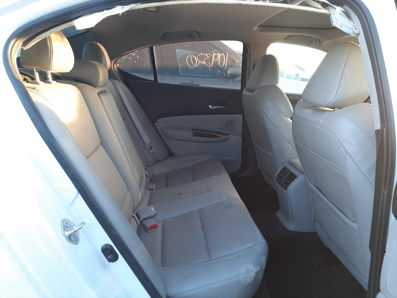 Zdjęcie 6 z aukcji – 2015 ACURA TLX TECH z VIN 19UUB1F5XFA021107