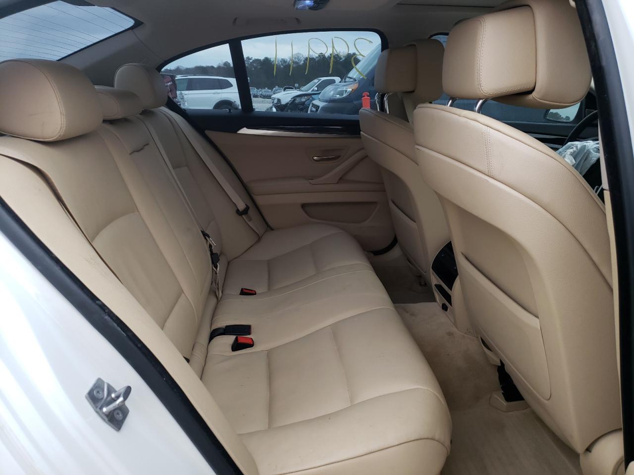 Photo 6 from auction – 2011 BMW 528 I with VIN WBAFR1C50BC744239