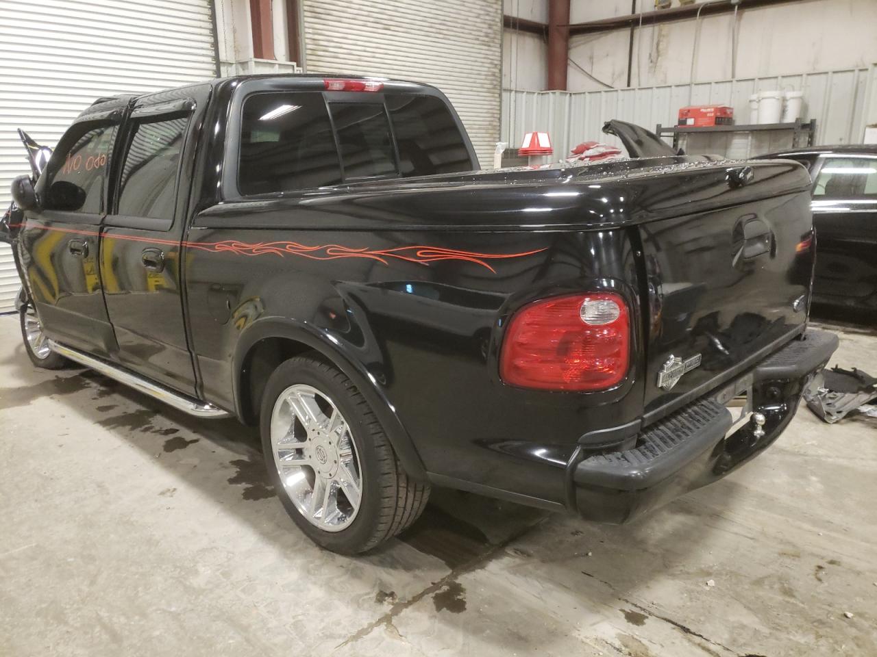Photo 3 from auction – 2002 FORD F150 SUPER with VIN 1FTRW07362KC96056