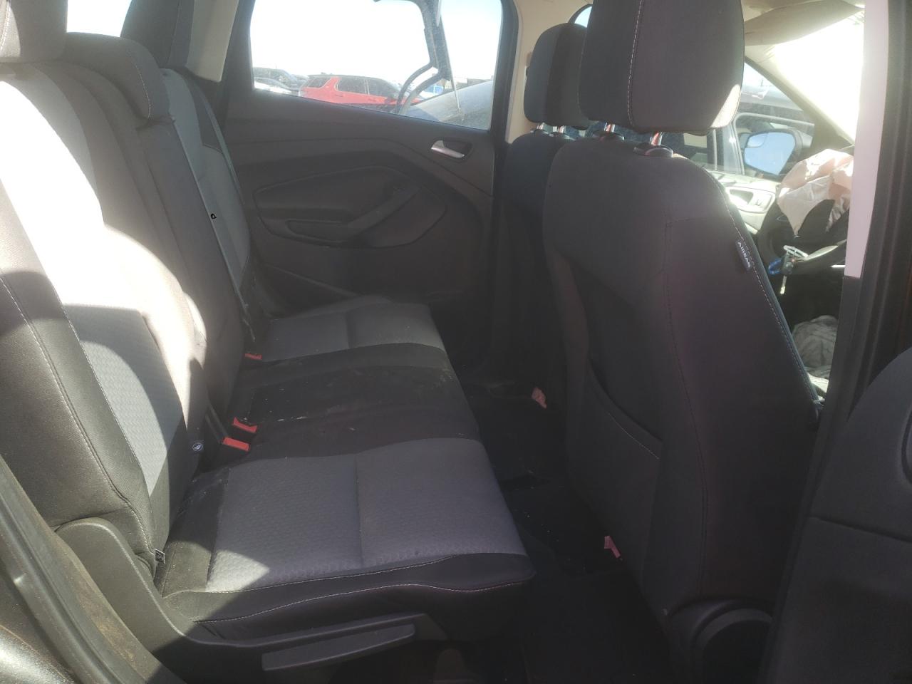 Photo 6 from auction – 2017 FORD ESCAPE SE with VIN 1FMCU9GD6HUB52931