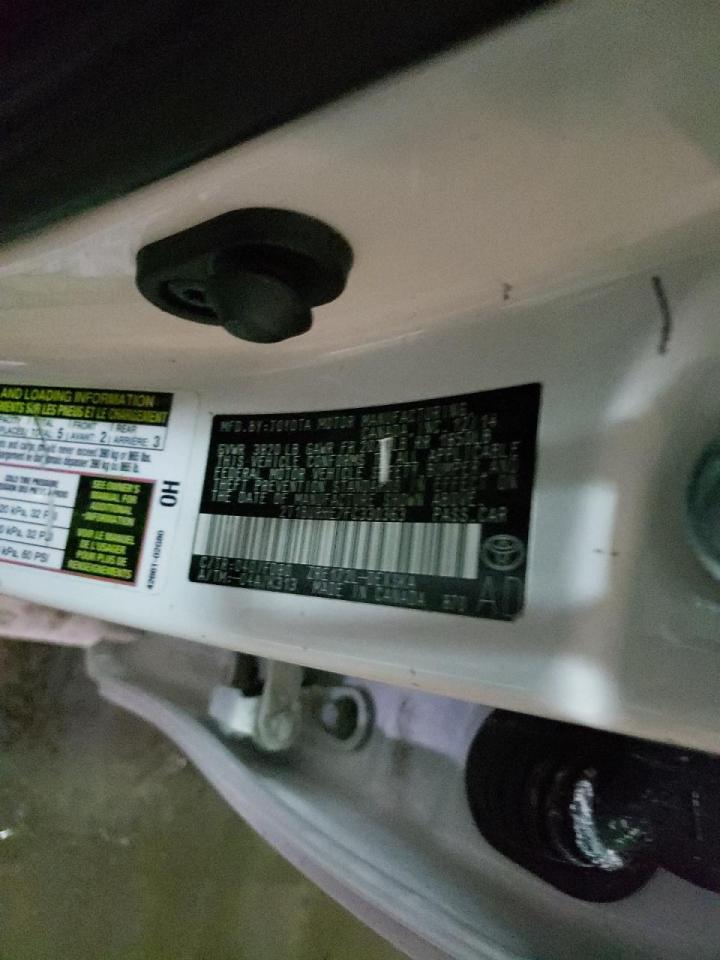 Photo 10 from auction – 2015 TOYOTA COROLLA L with VIN 2T1BURHE7FC330363