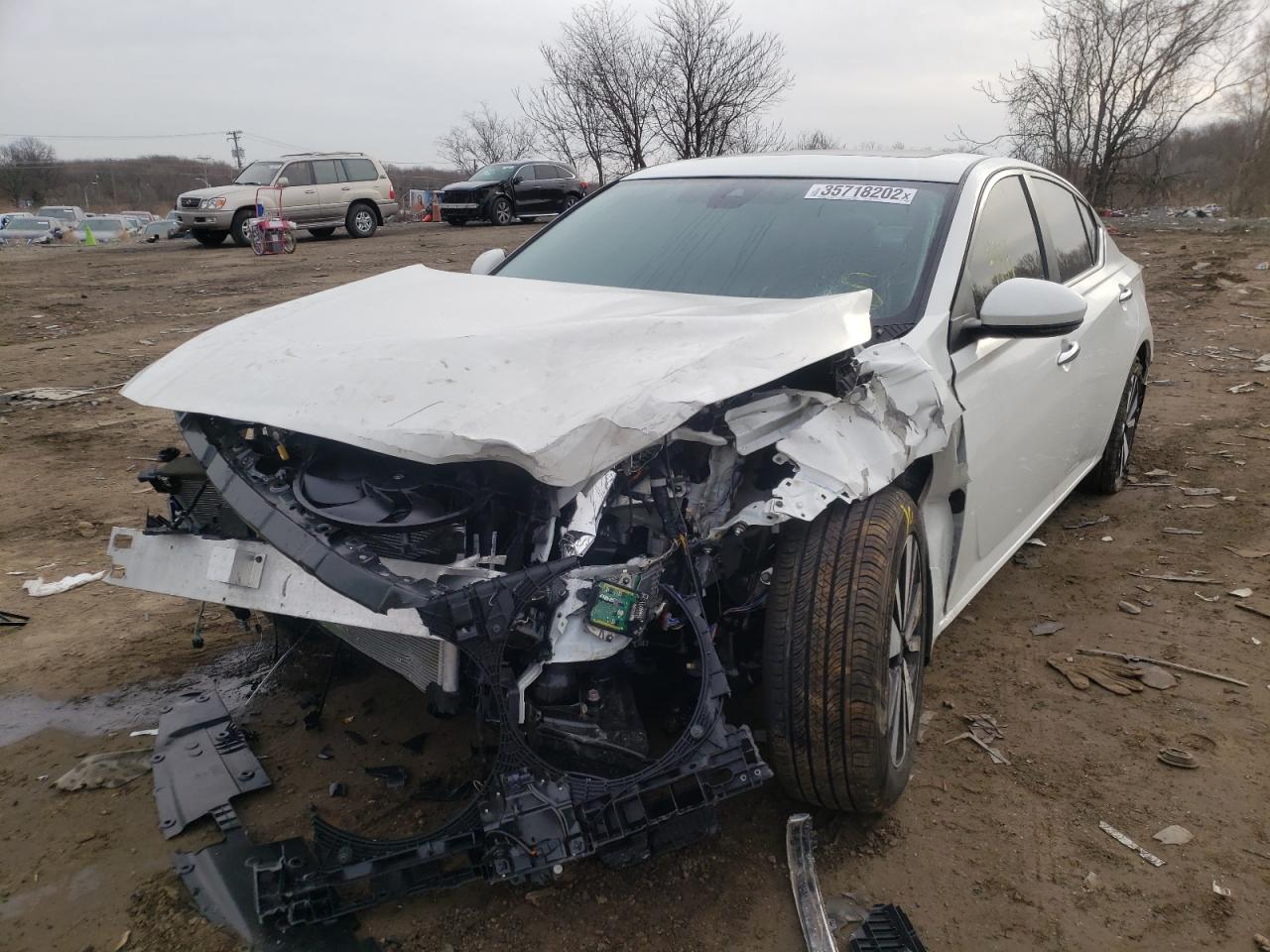 Photo 2 from auction – 2021 NISSAN ALTIMA SV with VIN 1N4BL4DV5MN337209