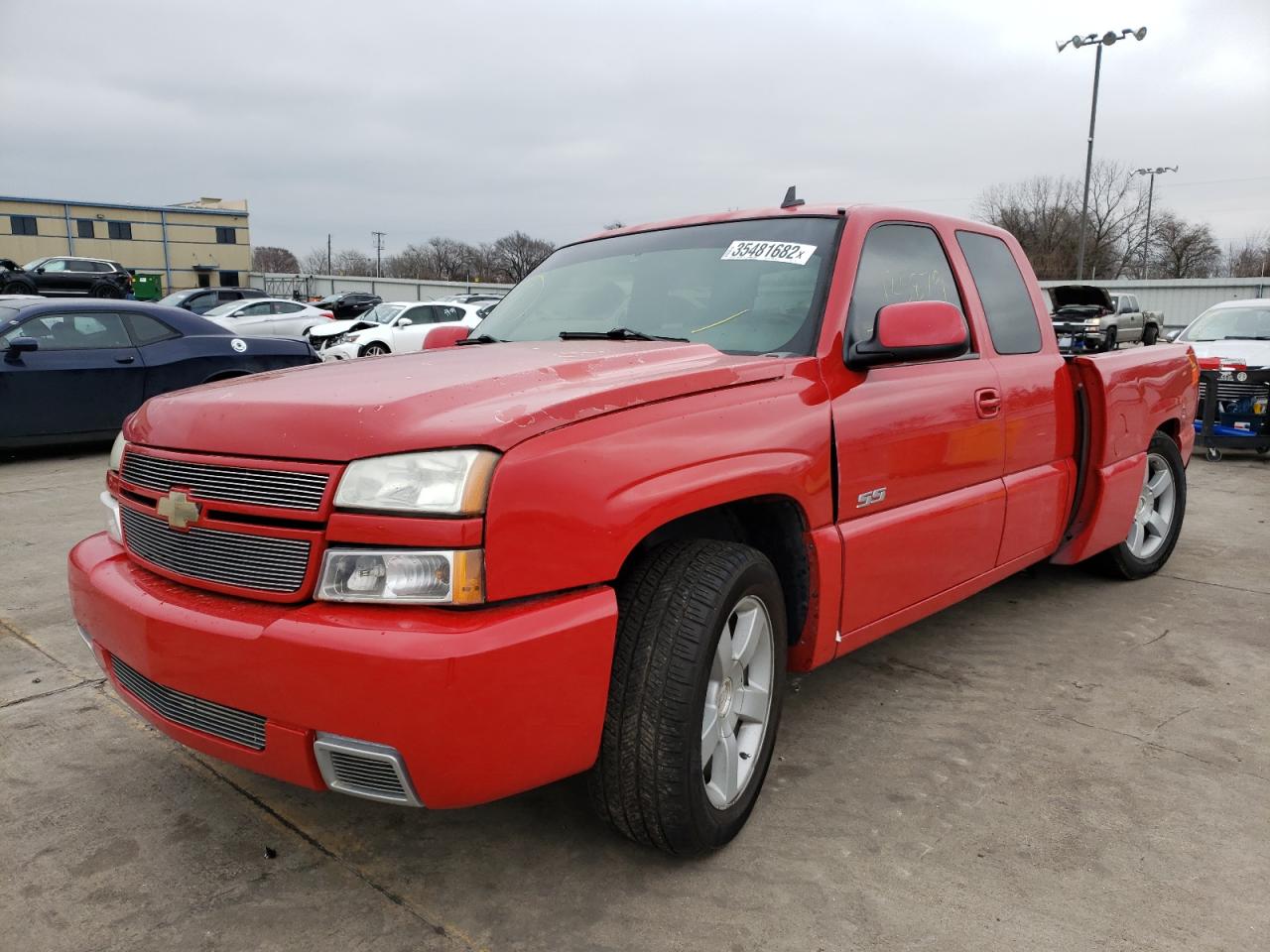 Photo 2 from auction – 2006 CHEVROLET SILVERADO with VIN 2GCEC19N161177753