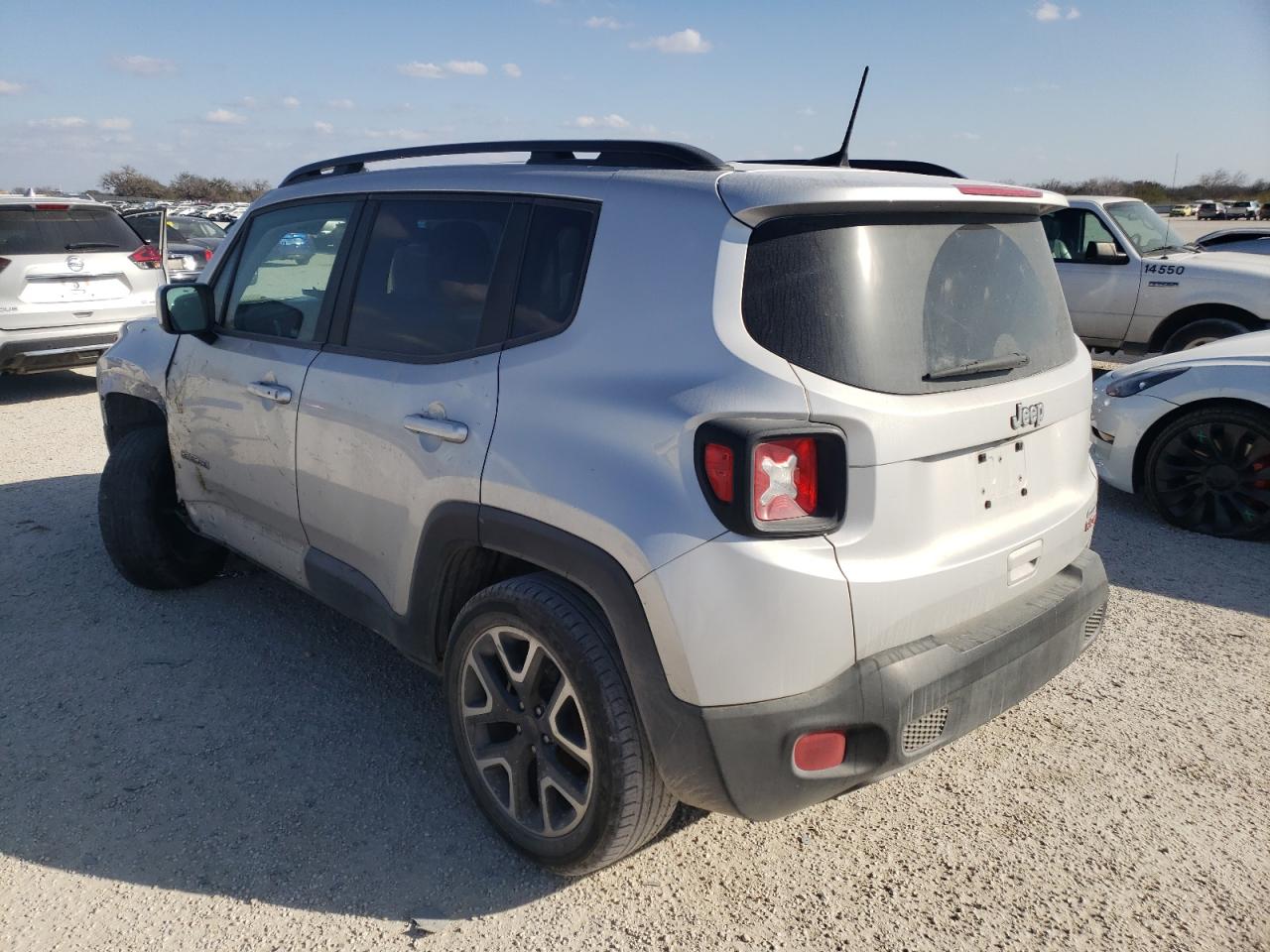 Photo 3 from auction – 2018 JEEP RENEGADE L with VIN ZACCJABB3JPJ21872