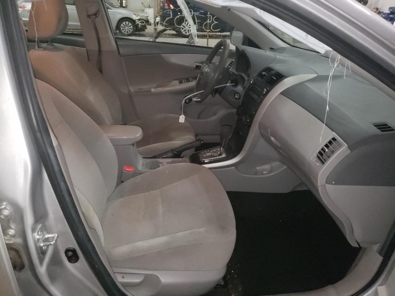 Photo 5 from auction – 2010 TOYOTA COROLLA BA with VIN 2T1BU4EE8AC407628