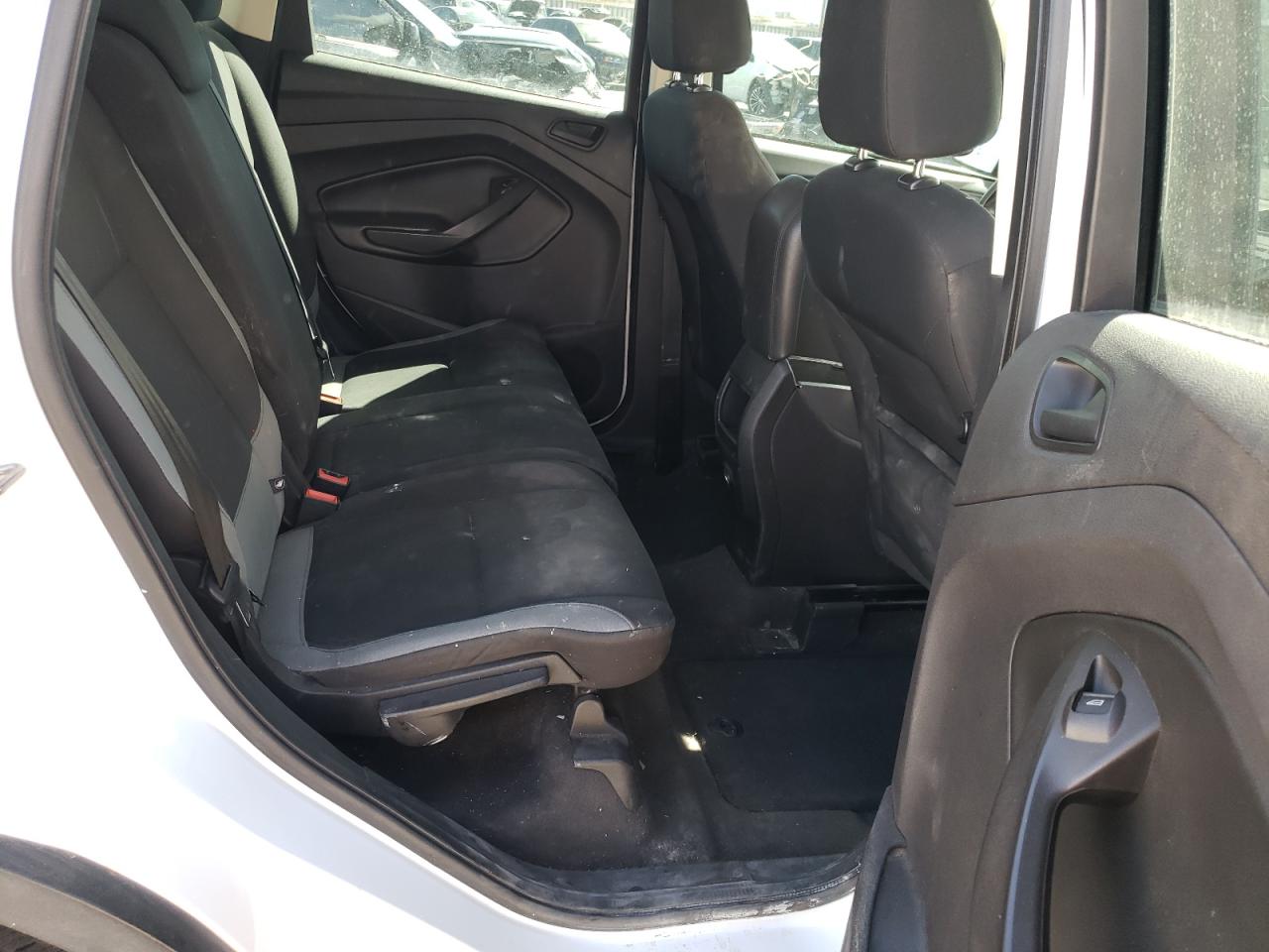 Photo 6 from auction – 2013 FORD ESCAPE S with VIN 1FMCU0F74DUD38596
