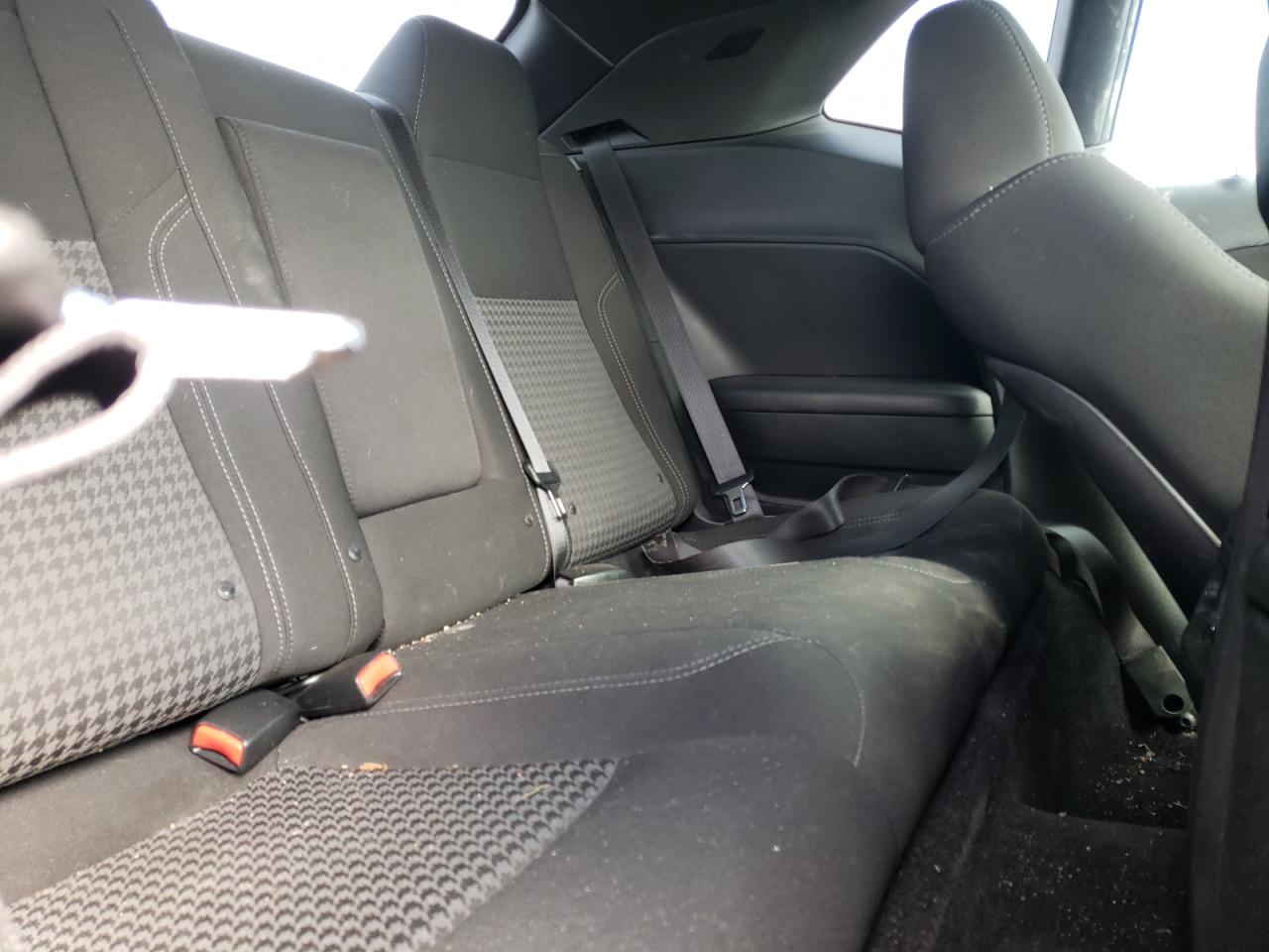 Photo 6 from auction – 2018 DODGE CHALLENGER with VIN 2C3CDZAG3JH118823