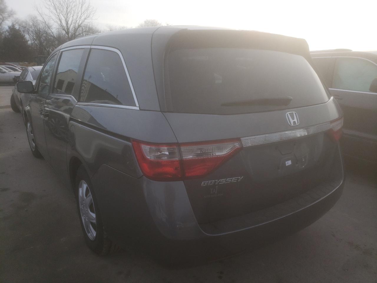 Photo 3 from auction – 2011 HONDA ODYSSEY with VIN 5FNRL5H29BB055438