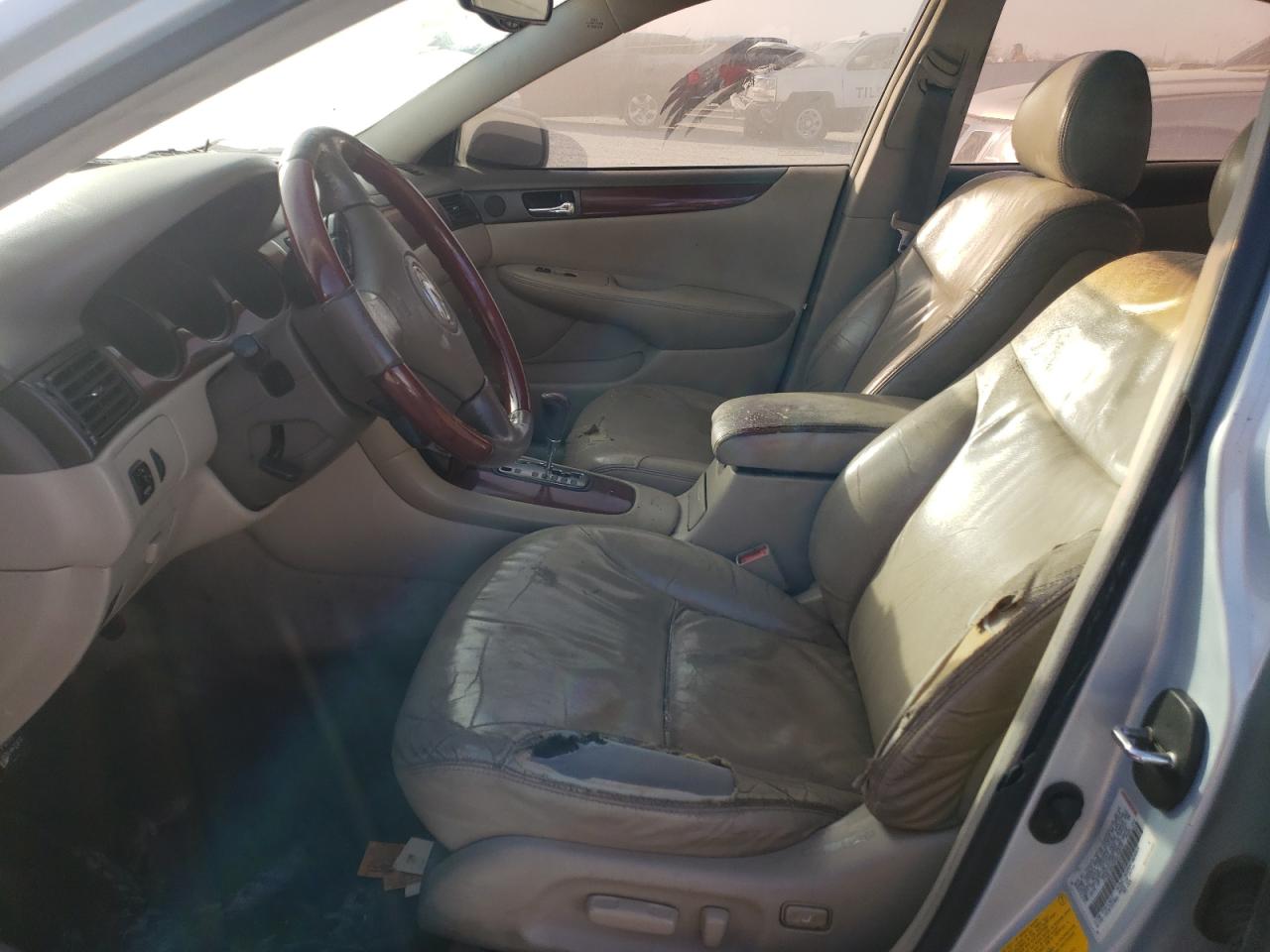 Photo 5 from auction – 2003 LEXUS ES 300 with VIN JTHBF30G330094013