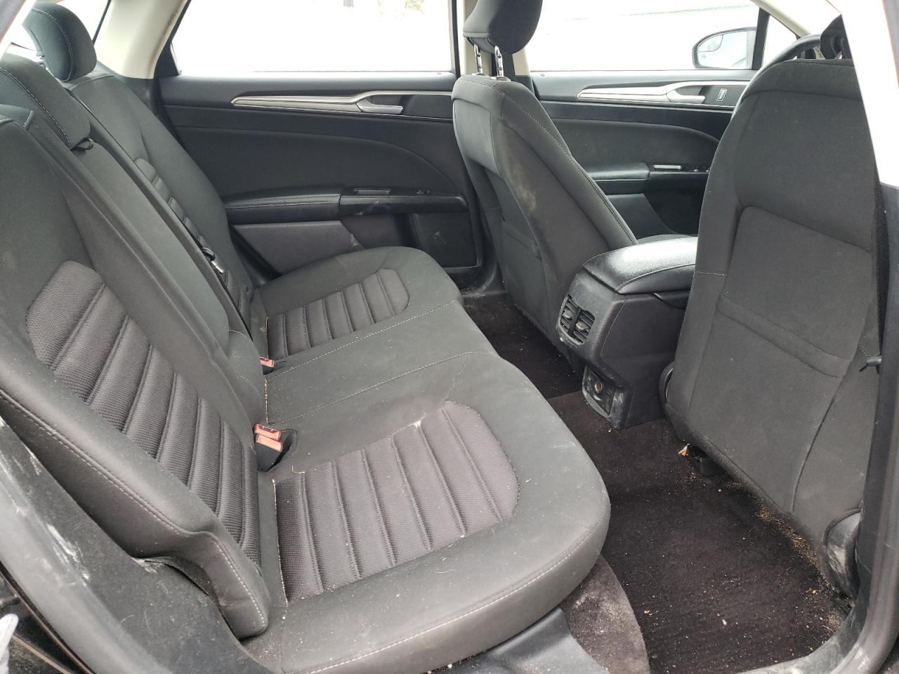 Photo 6 from auction – 2017 FORD FUSION with VIN 3FA6P0HD1HR106603