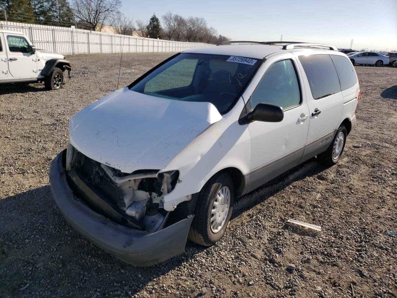 Photo 2 from auction – 2001 TOYOTA SIENNA LE with VIN 4T3ZF13C51U403616