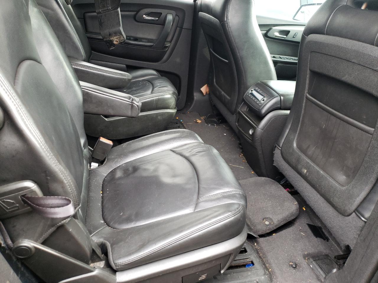 Photo 6 from auction – 2012 CHEVROLET TRAVERSE L with VIN 1GNKVJED2CJ351672