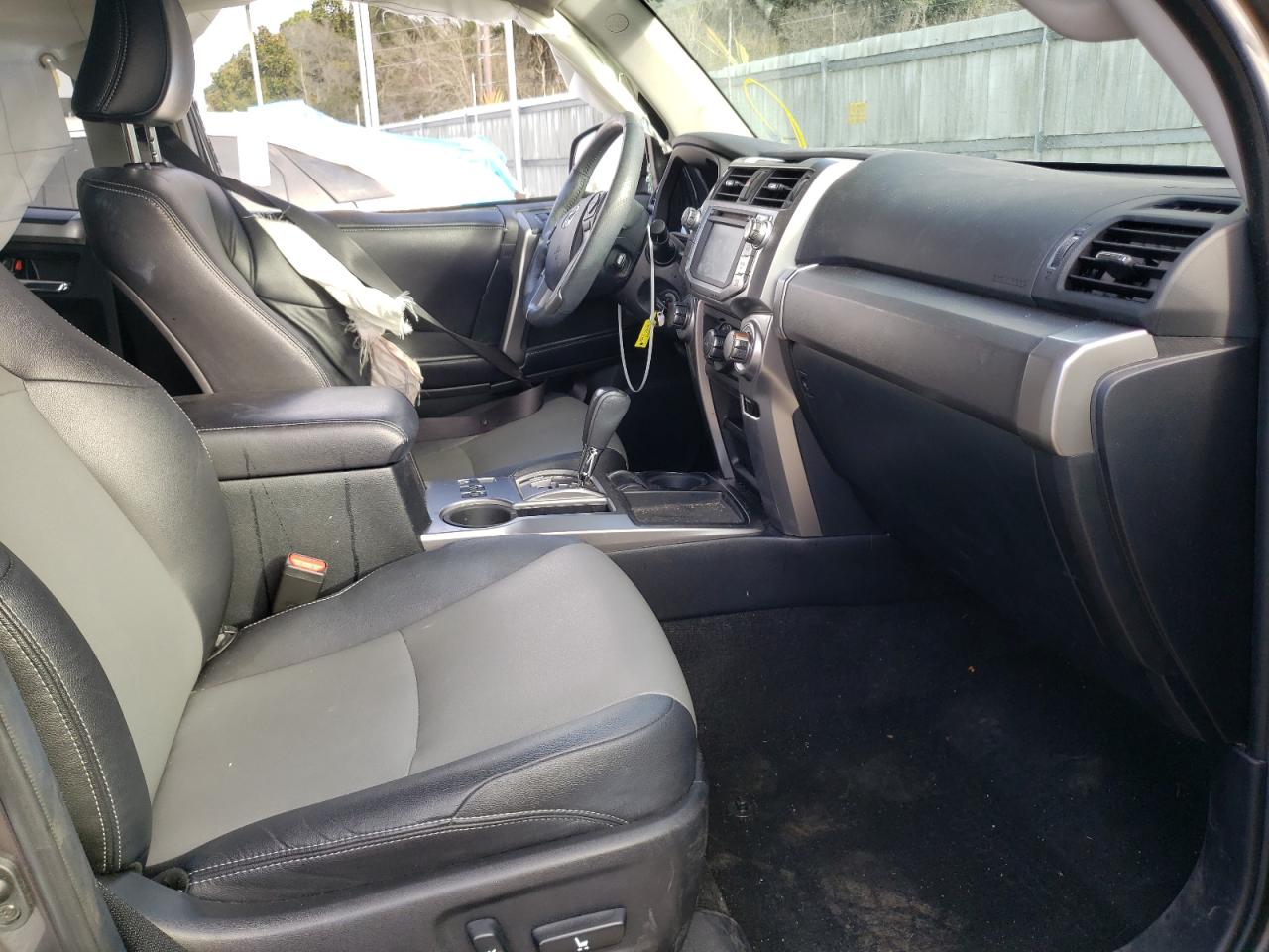 Photo 5 from auction – 2017 TOYOTA 4RUNNER SR with VIN JTEZU5JR0H5155292