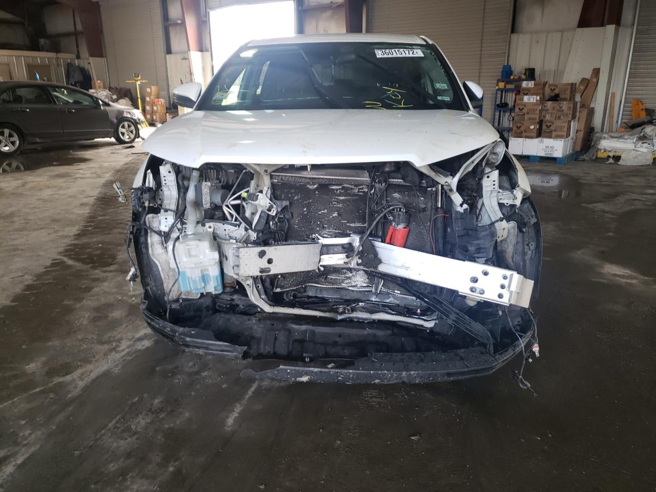 Photo 9 from auction – 2016 TOYOTA HIGHLANDER with VIN 5TDBKRFH7GS233997