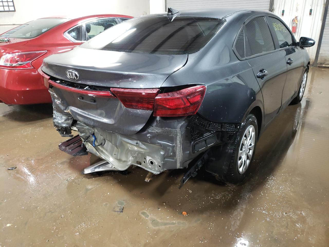 Photo 4 from auction – 2019 KIA FORTE FE with VIN 3KPF24AD7KE009138
