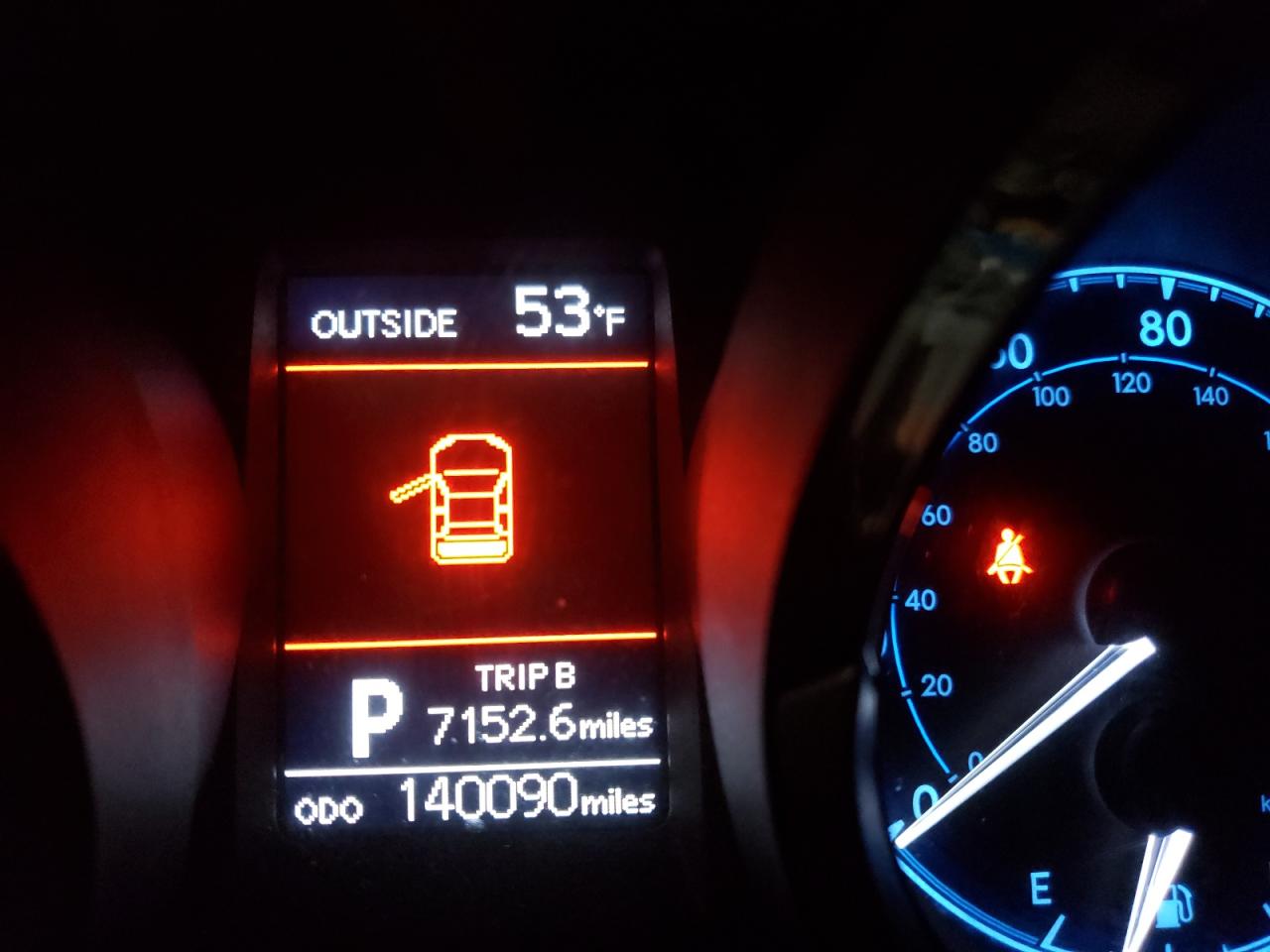 Photo 8 from auction – 2014 TOYOTA COROLLA L with VIN 5YFBURHE4EP093328