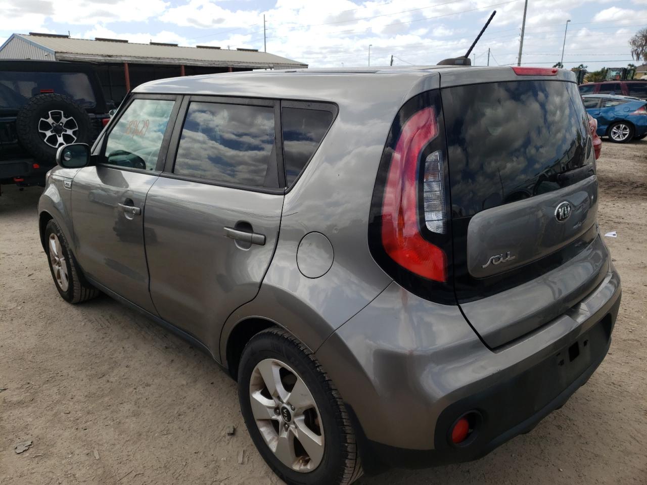 Photo 3 from auction – 2017 KIA SOUL with VIN KNDJN2A2XH7480956