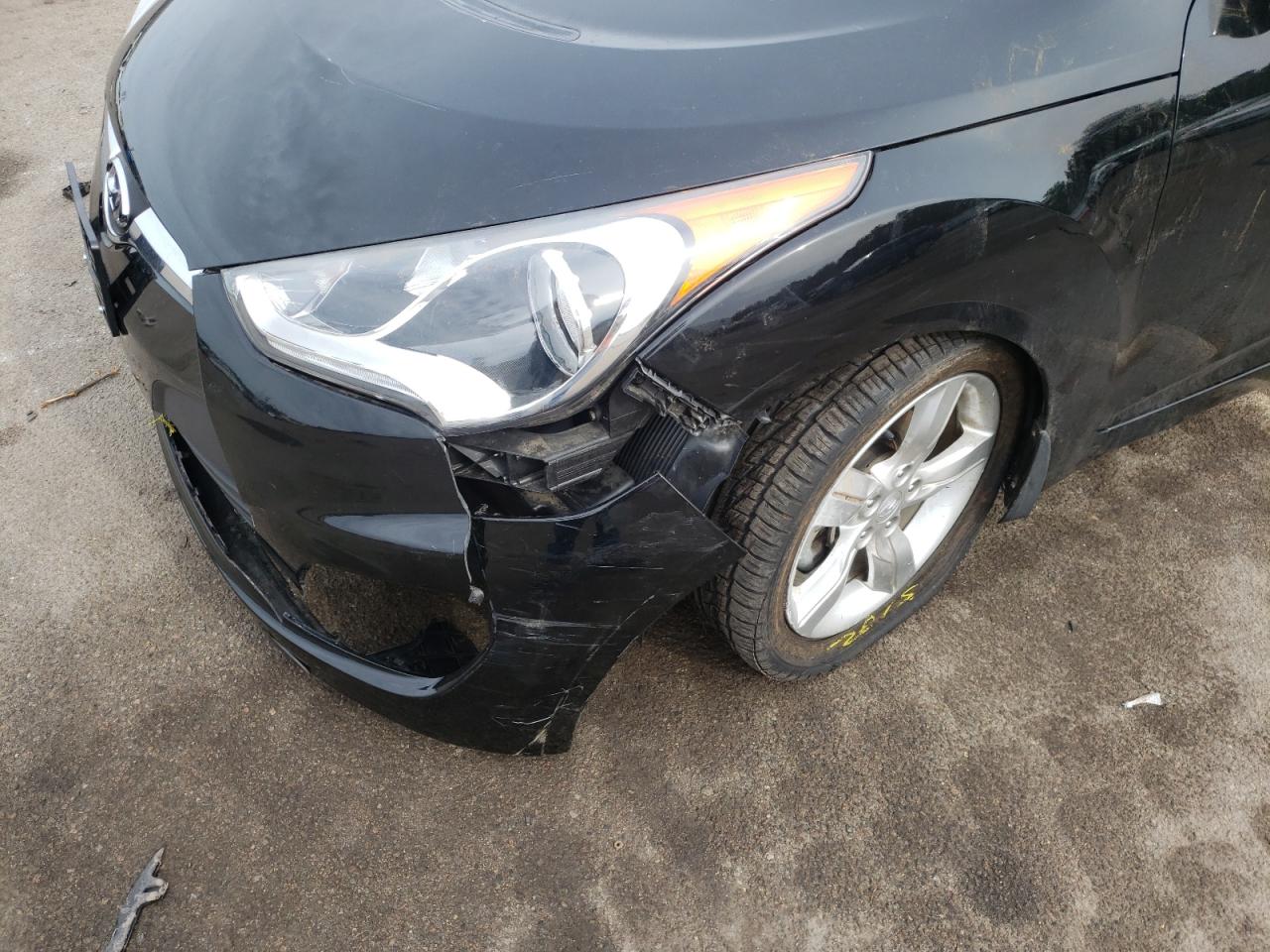 Photo 9 from auction – 2015 HYUNDAI VELOSTER with VIN KMHTC6AD0FU243264