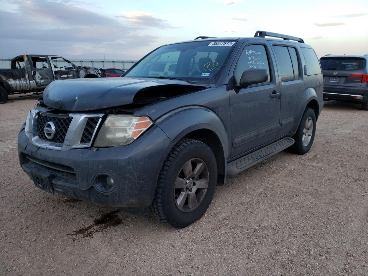 Photo 2 from auction – 2012 NISSAN PATHFINDER with VIN 5N1AR1NNXCC620440