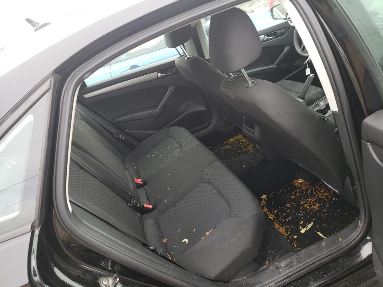 Photo 6 from auction – 2014 VOLKSWAGEN PASSAT S with VIN 1VWAT7A30EC070713