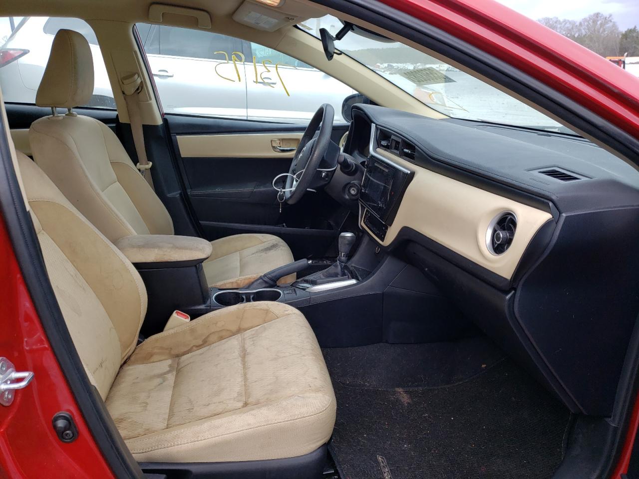 Photo 5 from auction – 2018 TOYOTA COROLLA L with VIN 2T1BURHE5JC976610