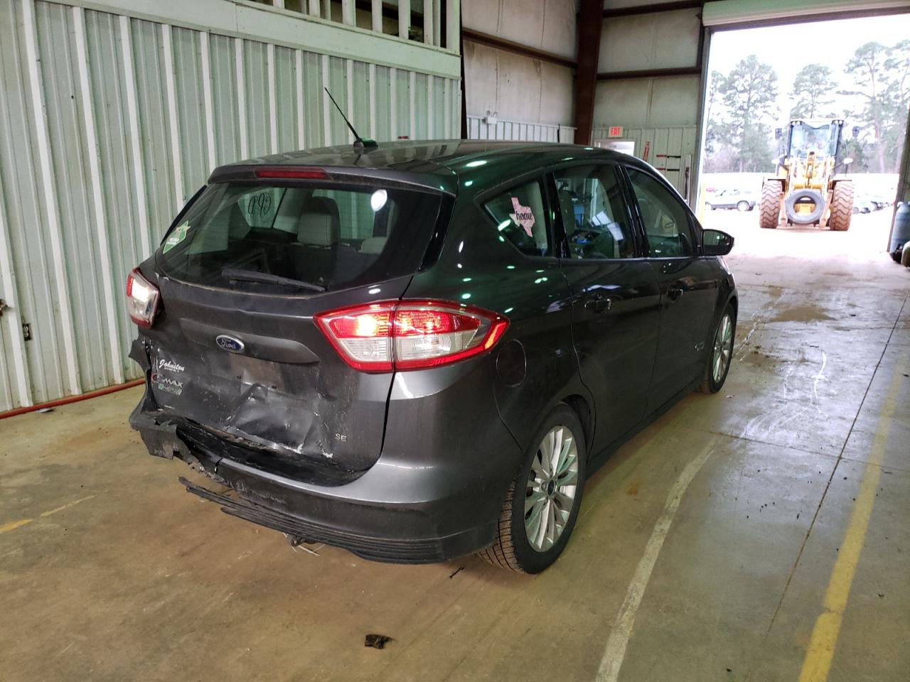 Photo 4 from auction – 2017 FORD C-MAX SE with VIN 1FADP5EU2HL101188