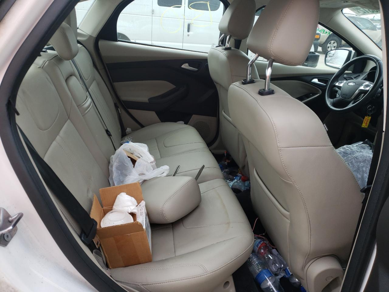 Photo 6 from auction – 2012 FORD FOCUS SEL with VIN 1FAHP3H22CL361969