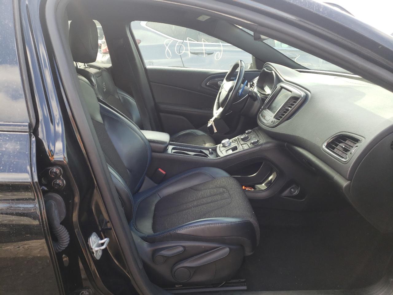 Photo 5 from auction – 2015 CHRYSLER 200 S with VIN 1C3CCCBG9FN706352