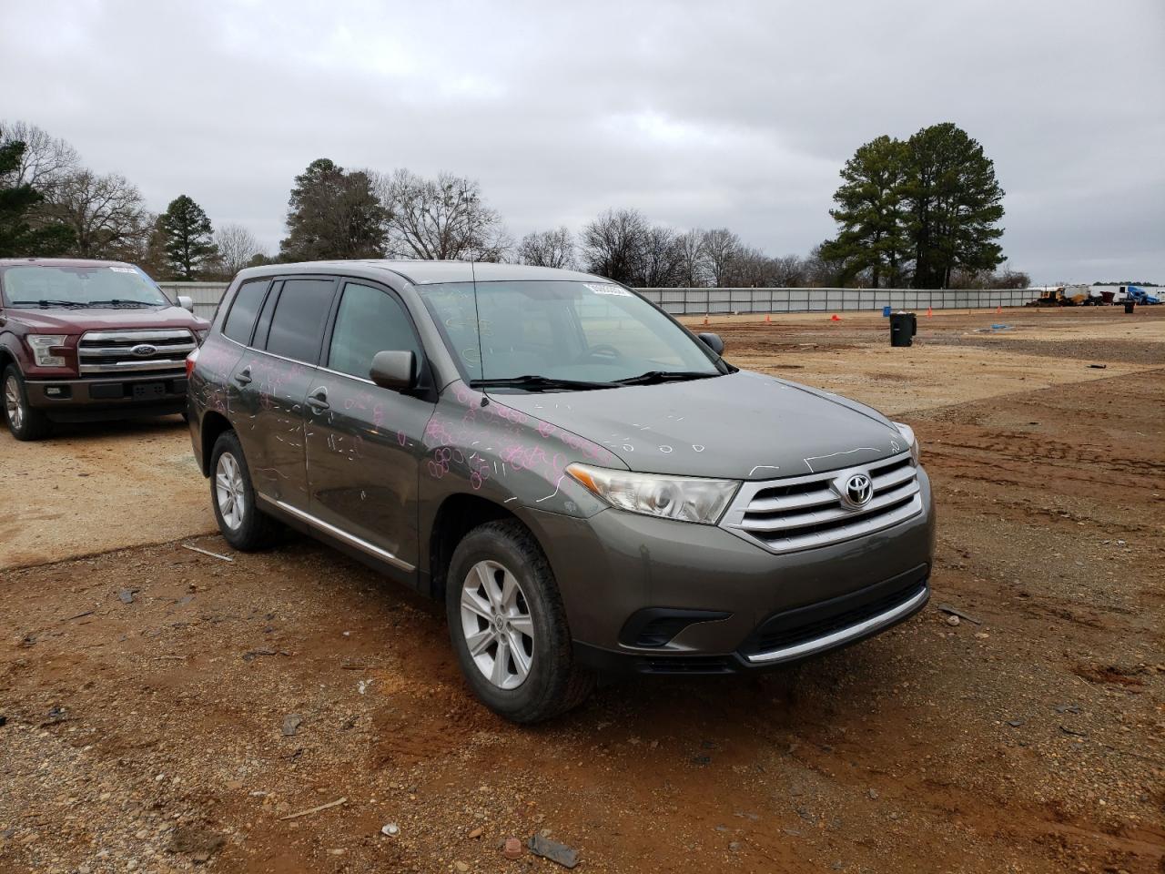 TOYOTA HIGHLANDER 2011 with VIN 5TDZA3EH7BS015650 - Photo from auction