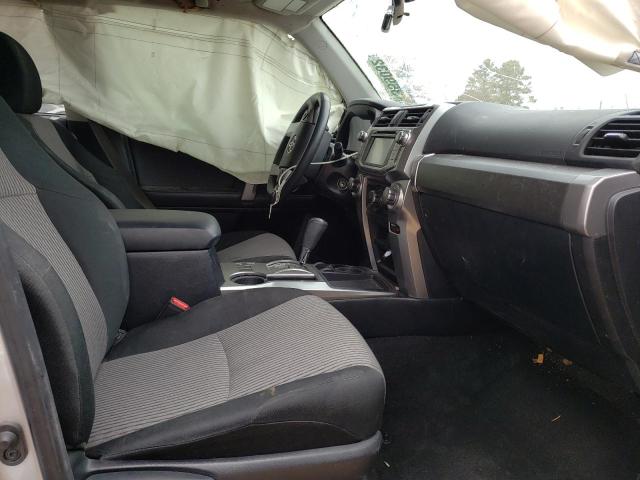 Photo 5 from auction – 2019 TOYOTA 4RUNNER SR with VIN JTEZU5JR6K5202879