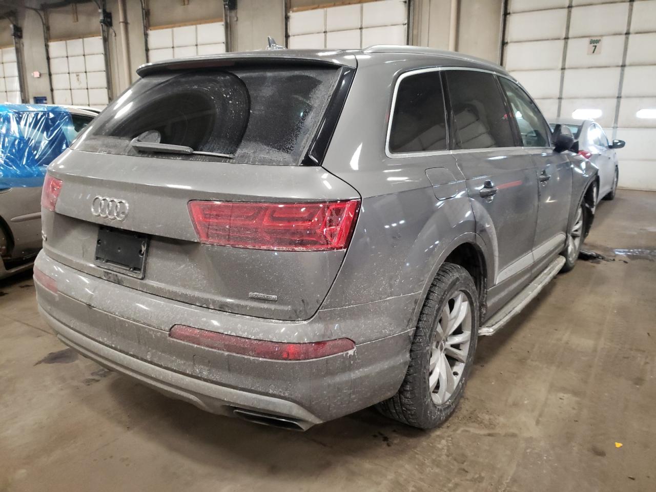 Photo 4 from auction – 2018 AUDI Q7 PREMIUM with VIN WA1LHAF76JD024601