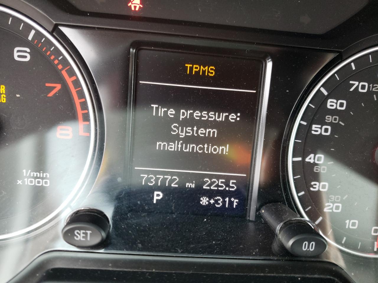 Photo 8 from auction – 2014 AUDI Q5 PREMIUM with VIN WA1CFAFP8EA090449