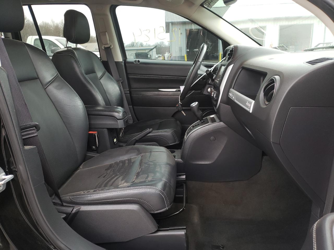Photo 5 from auction – 2016 JEEP COMPASS LA with VIN 1C4NJDEB0GD730644