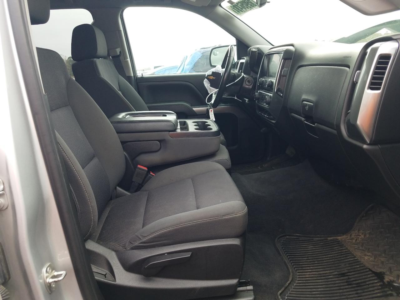 Photo 5 from auction – 2019 CHEVROLET SILVERADO with VIN 2GCRCPEC1K1106295